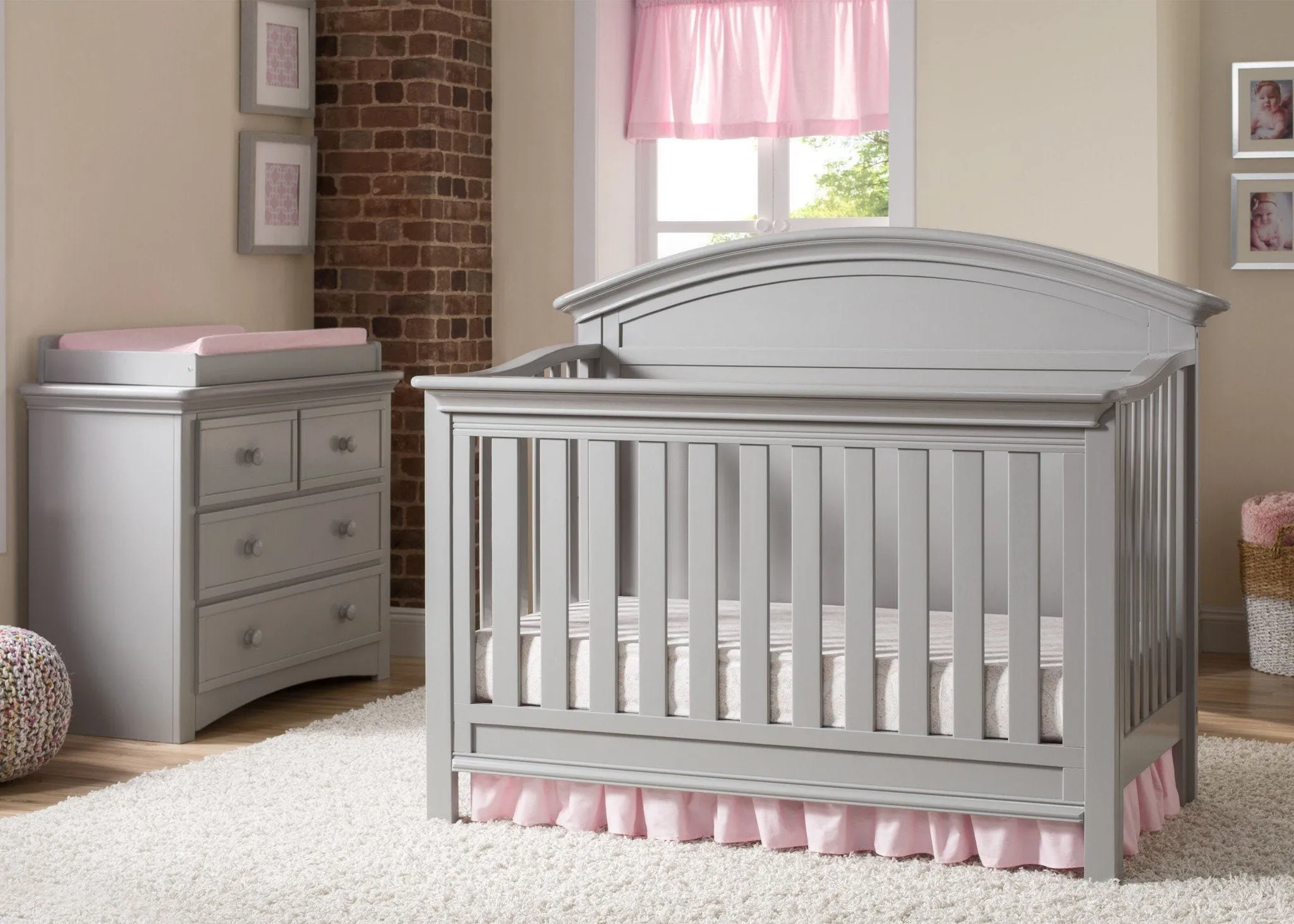 Adelaide 4-in-1 Crib