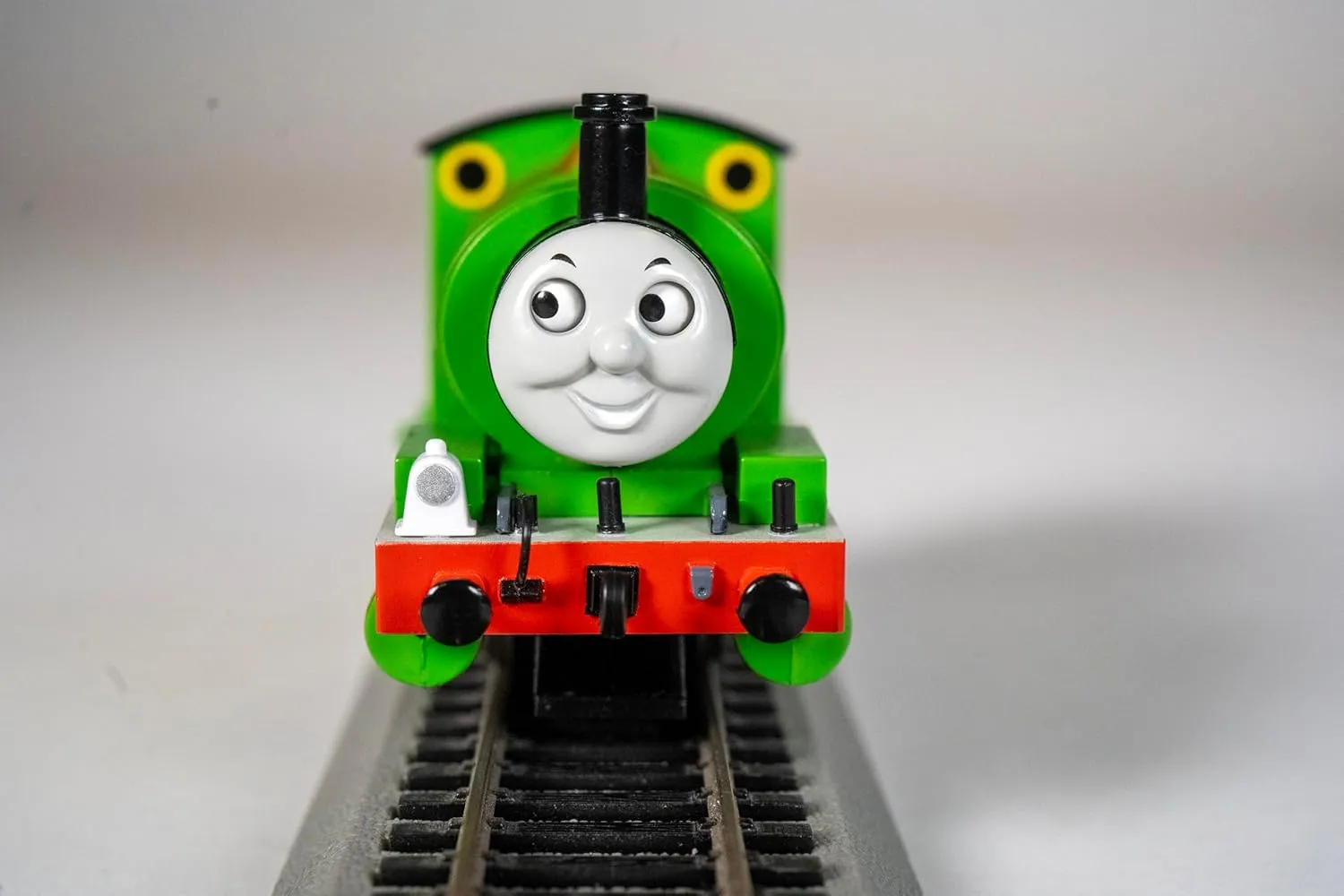 Bachmann Trains - THOMAS & FRIENDS PERCY THE SMALL ENGINE w/Moving Eyes - HO Scale