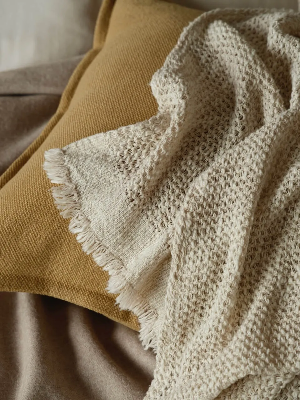 Mira Cotton Throw Oatmeal