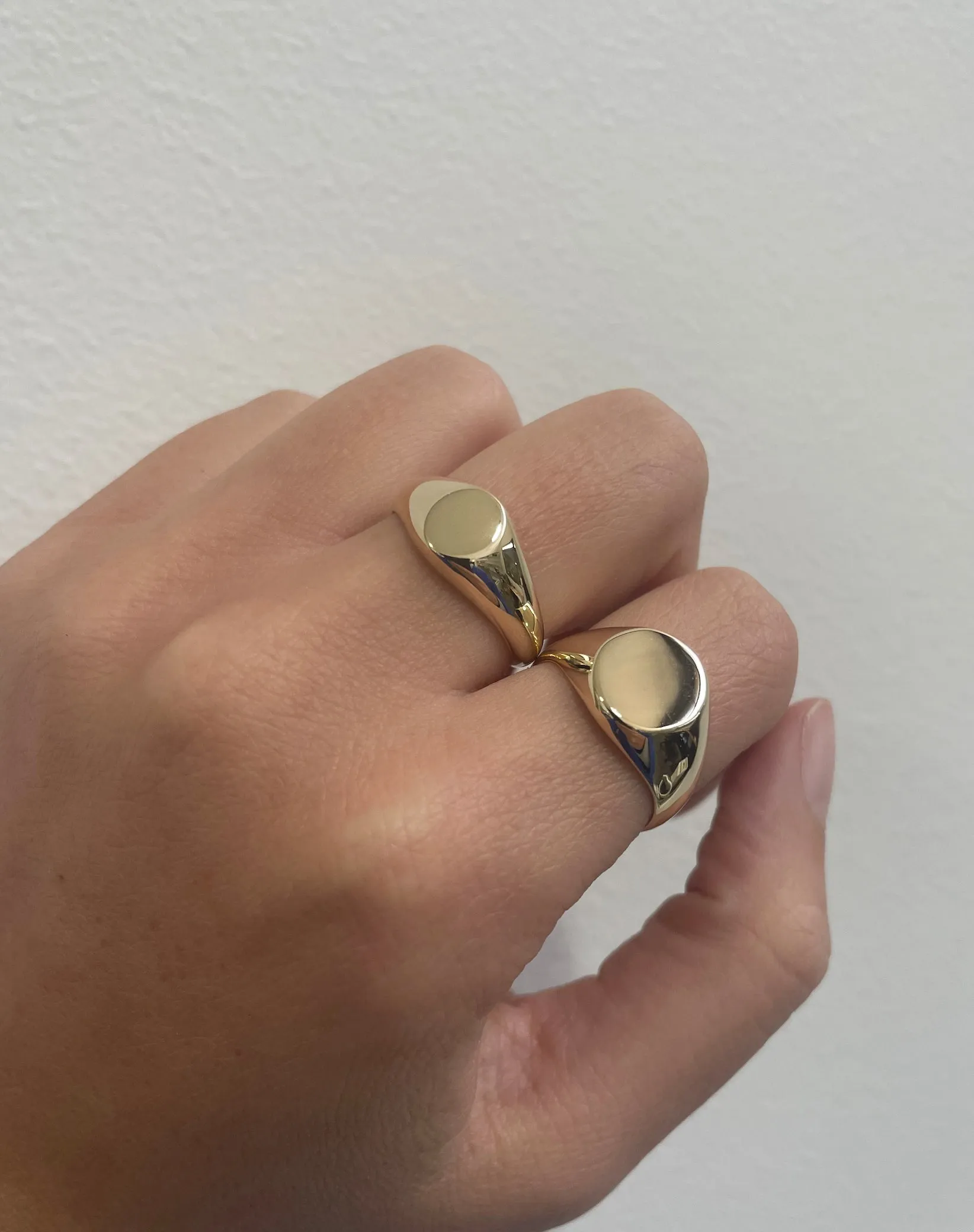 Signature Petite Signet Ring | Yellow Gold