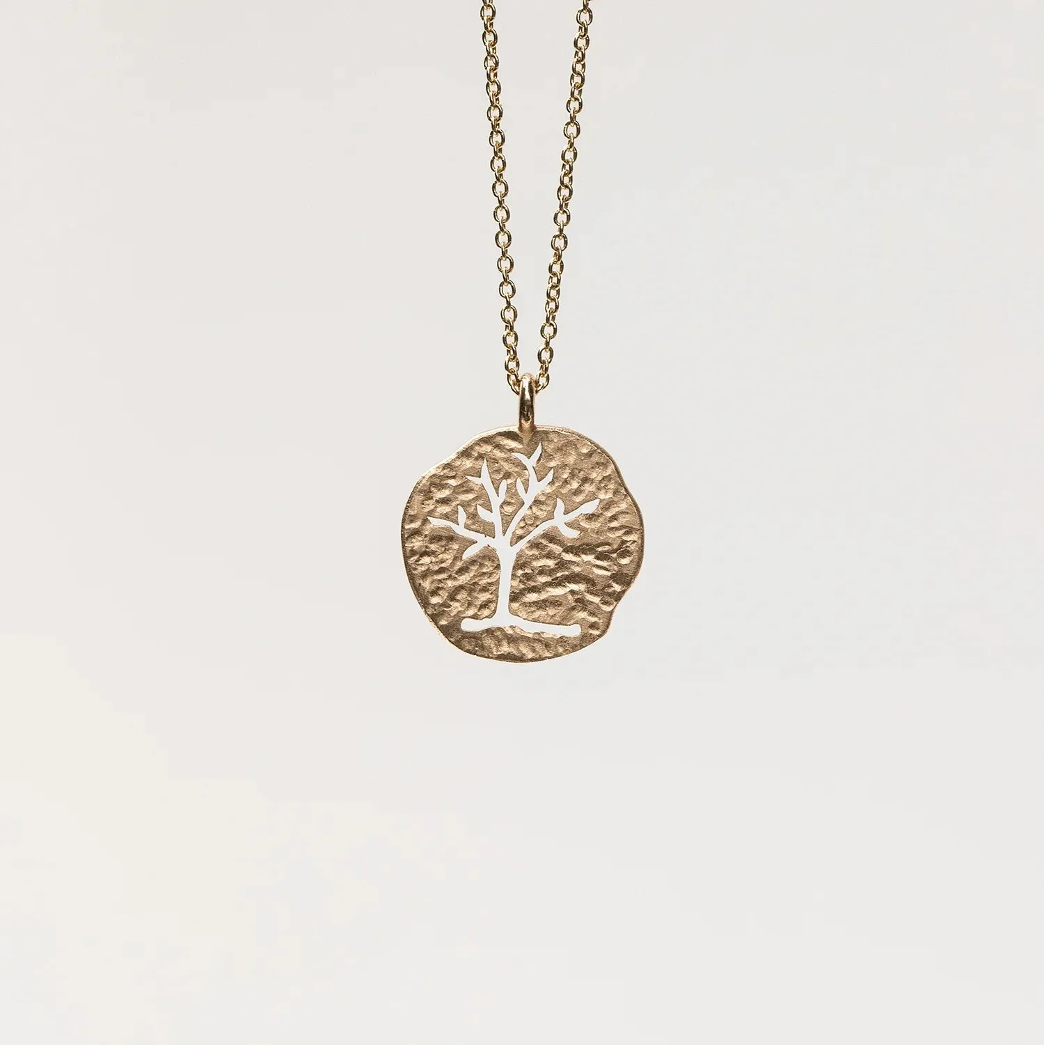 tree of life carved medallion pendant necklace - 14k yellow gold