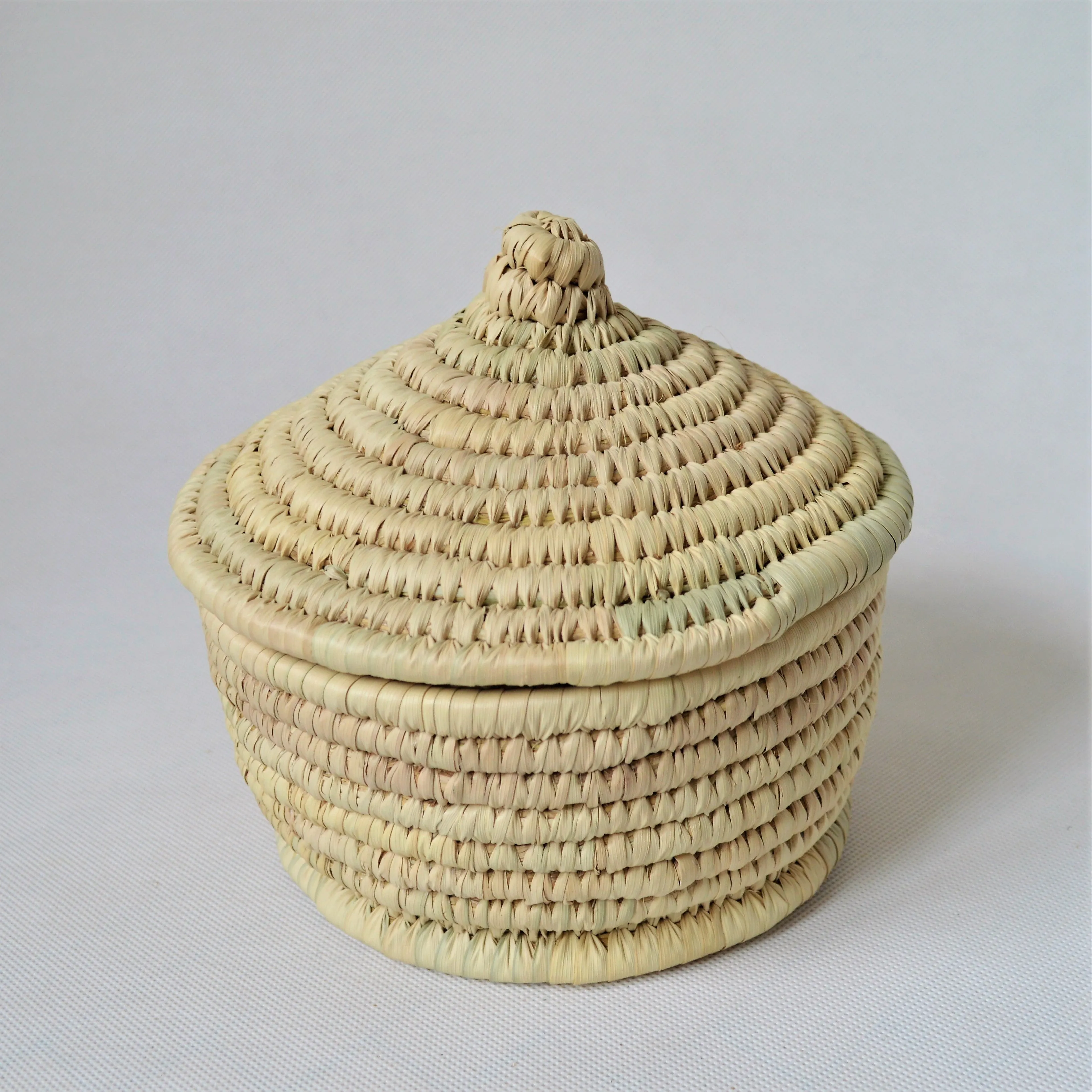 Woven straw basket with a lid, Egyptian palm basket